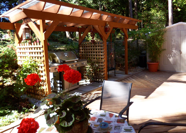 Decks custom-deck-patio-construction