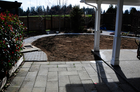 victoria-landscaping-during-construction